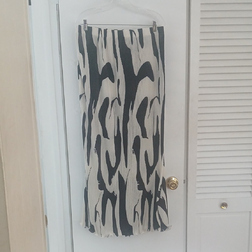 SHEIN Black and White A-Line Midi Skirt Resort Wear
